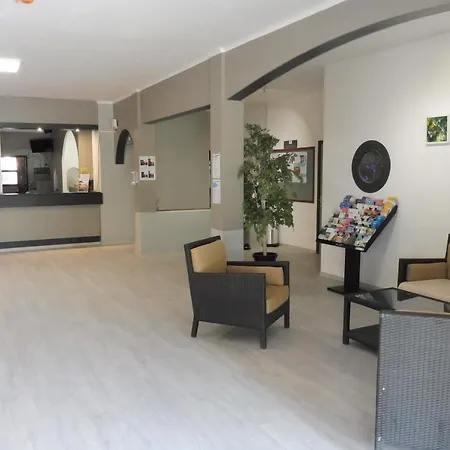 Kompleks wypoczynkowy Ulvf Les Residences Du Colombier Fréjus