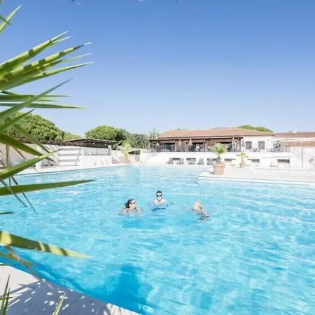 Ulvf Les Residences Du Colombier Üdülőpark 3*