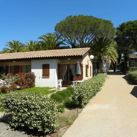 Ulvf Les Residences Du Colombier פארק נופש 3*